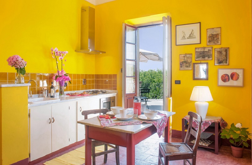 Private terrace with views over the Piemonte countryside